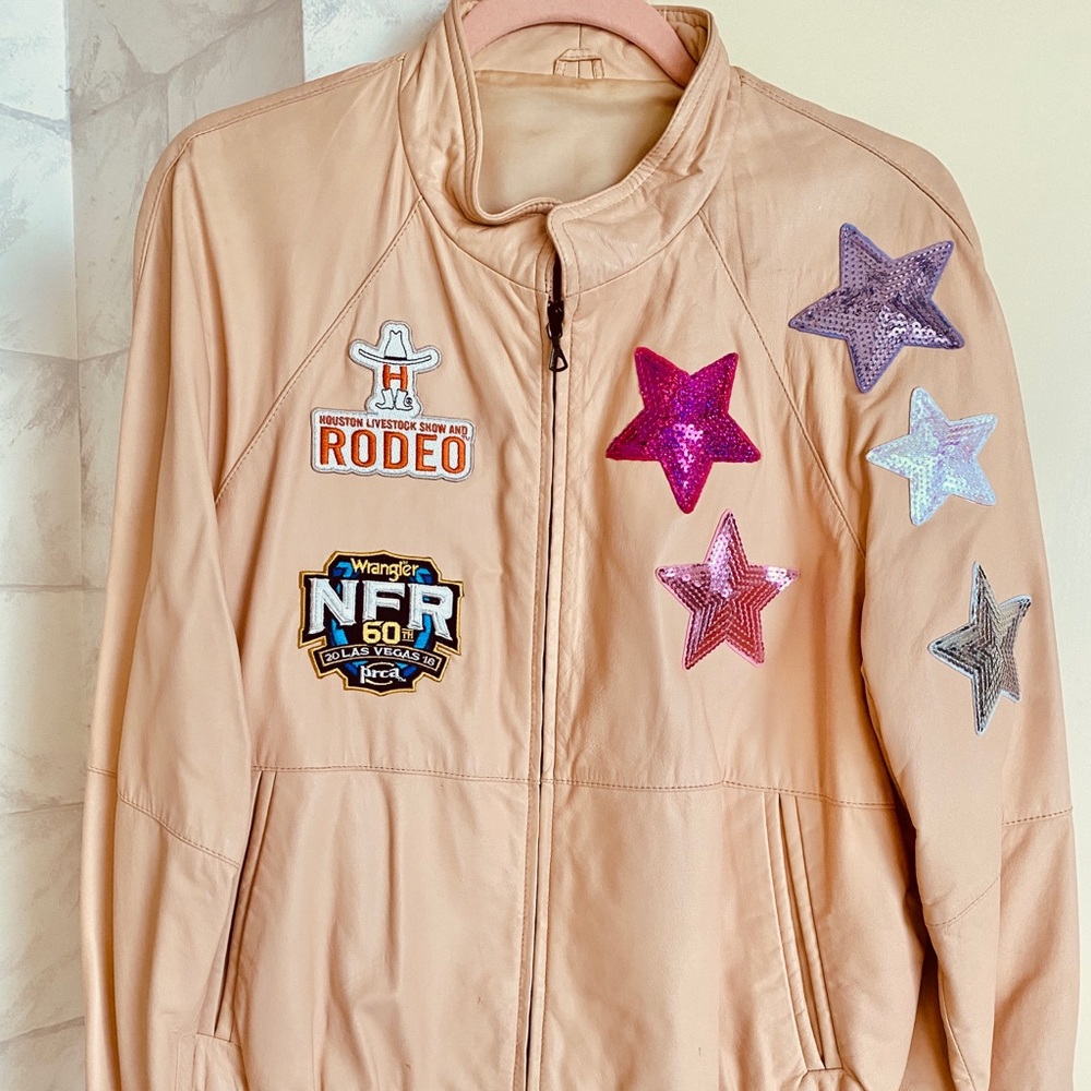 Pink leather jacket - Picture 3 of 6